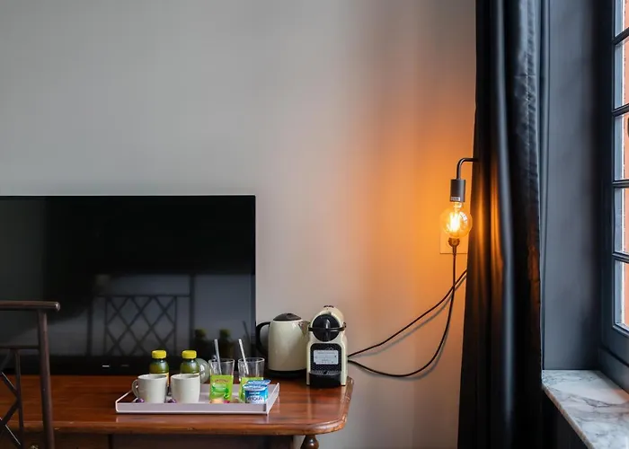Hotel Une Chambre En Ville